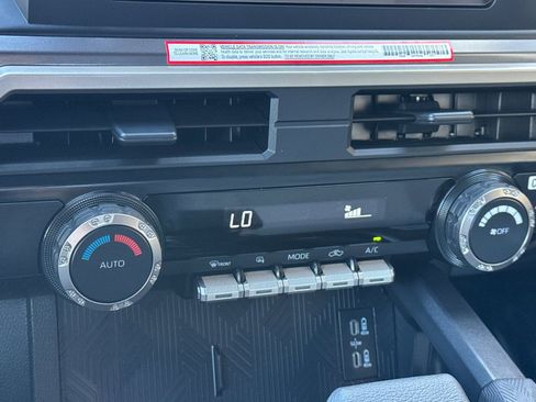 Used 2026 Toyota Tacoma TRD Sport image 19