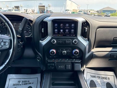 Used 2021 GMC Sierra 1500 Elevation w/ Preferred Package AWD/4WD image 17