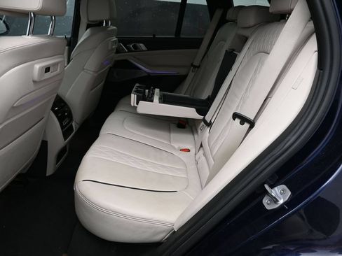 Used 2020 BMW X5 M50i w/ Executive Package AWD/4WD image 19