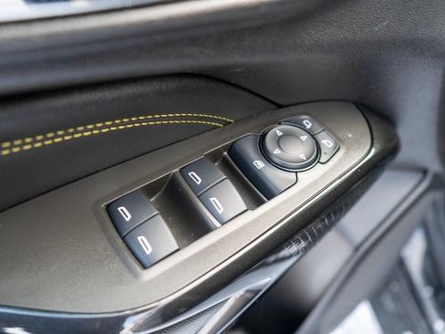 Used 2024 Chevrolet Trax LT w/ Driver Confidence Package image 19