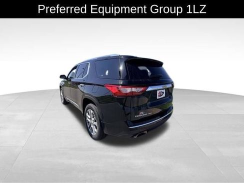Used 2021 Chevrolet Traverse Premier AWD/4WD image 5