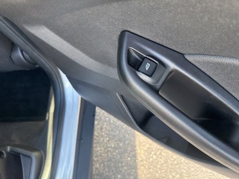 Used 2018 Ford Focus SE image 20
