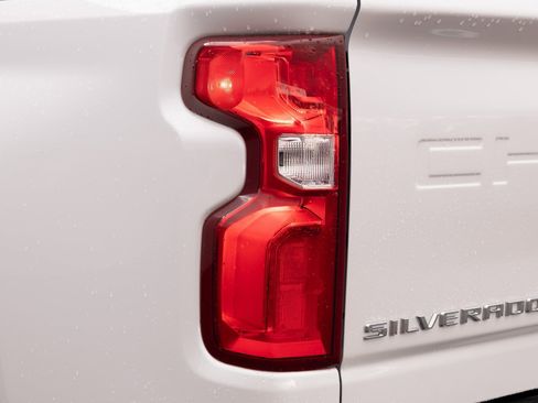 Used 2020 Chevrolet Silverado 3500 High Country w/ Technology Package image 31