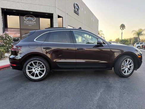 Used 2016 Porsche Macan S AWD/4WD image 8