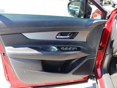 Used 2025 Nissan Murano SL image 17