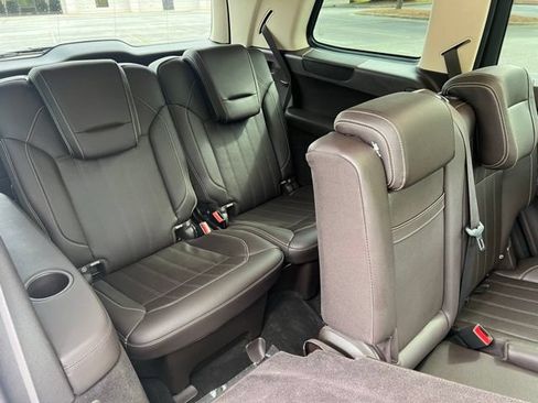 Used 2018 Mercedes-Benz GLS 450 4MATIC image 26