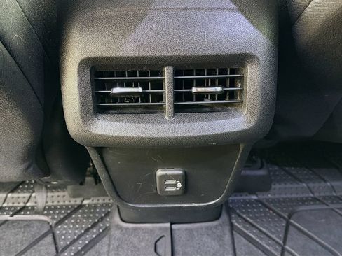 Used 2020 Chevrolet Equinox LT w/ Driver Convenience Package FWD image 37