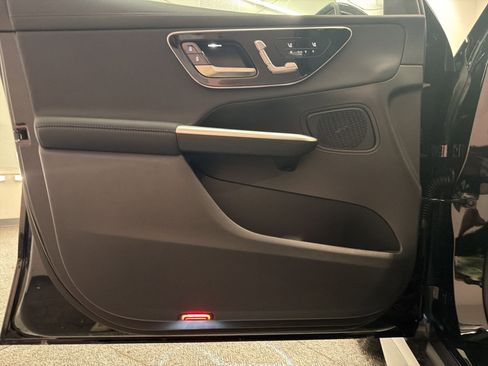 Used 2026 Mercedes-Benz GLC 300 4MATIC image 13