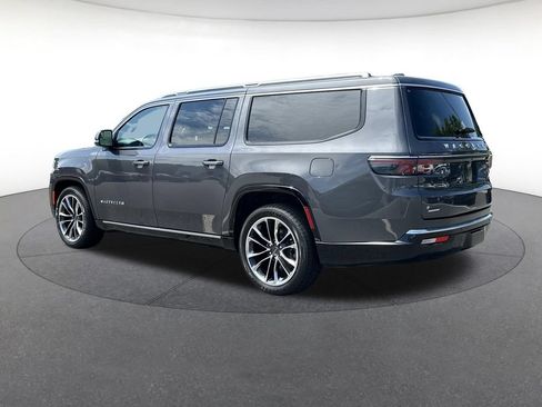 Certified 2024 Jeep Wagoneer L Series III w/ Premium Group I AWD/4WD image 3