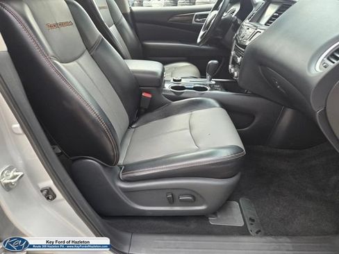 Used 2020 Nissan Pathfinder SL AWD/4WD image 13