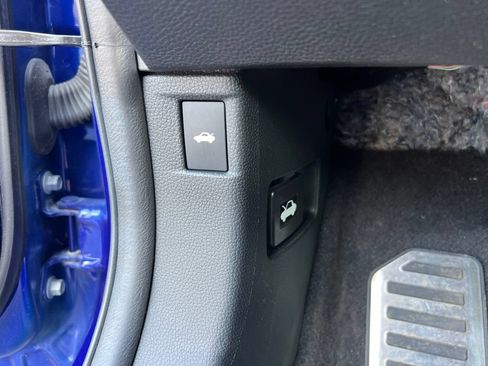 Used 2023 Honda Accord Sport image 17