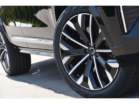 New 2026 Volvo XC90 T8 Ultra w/ Protection Package Premier AWD/4WD image 11