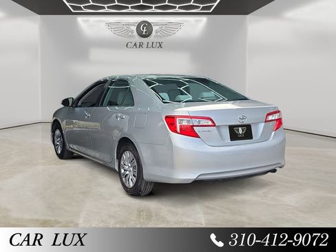 Used 2012 Toyota Camry LE image 3
