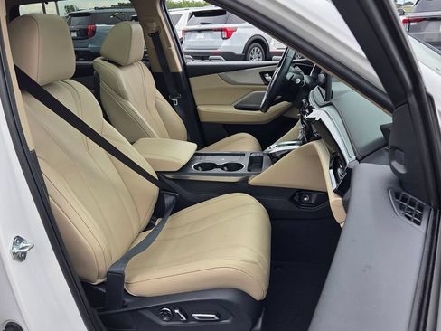 Used 2025 Acura MDX FWD w/ Technology Package image 18