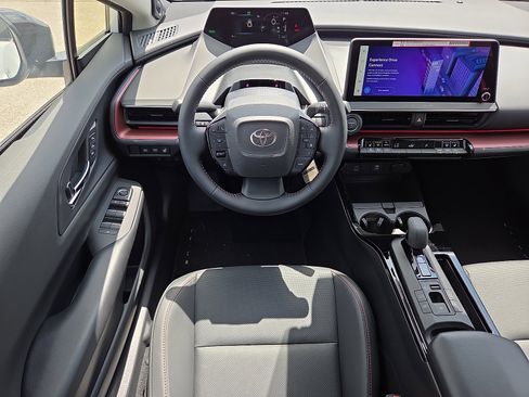 New 2026 Toyota Prius Plug-In Hybrid FWD image 8