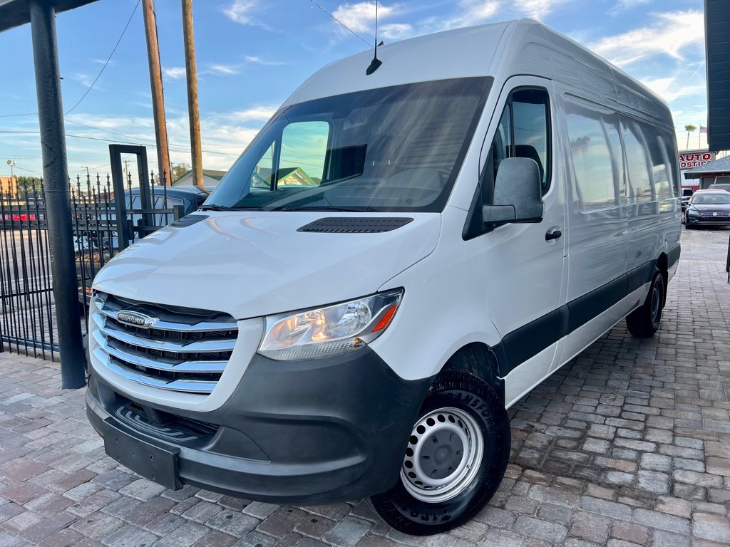 Used 2019 Freightliner Sprinter 2500 RWD image 27