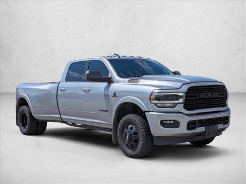 Used 2022 RAM 3500 Laramie AWD/4WD image 3
