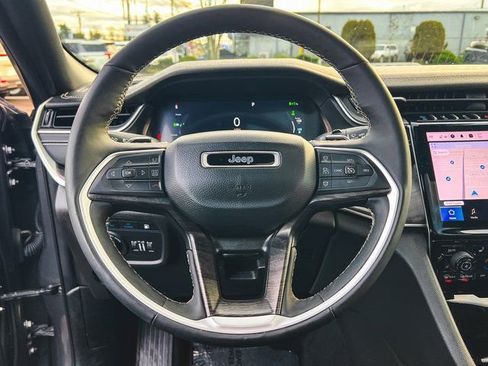 Used 2024 Jeep Grand Cherokee Limited 4xe image 22