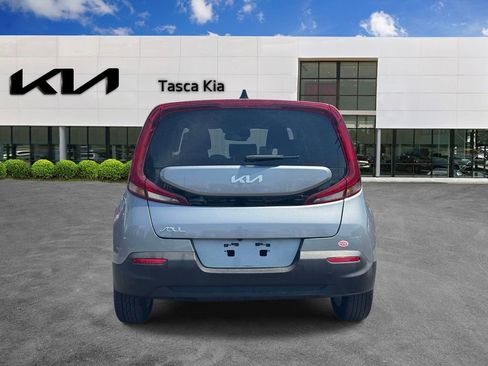 Used 2022 Kia Soul LX w/ Technology Package FWD image 5