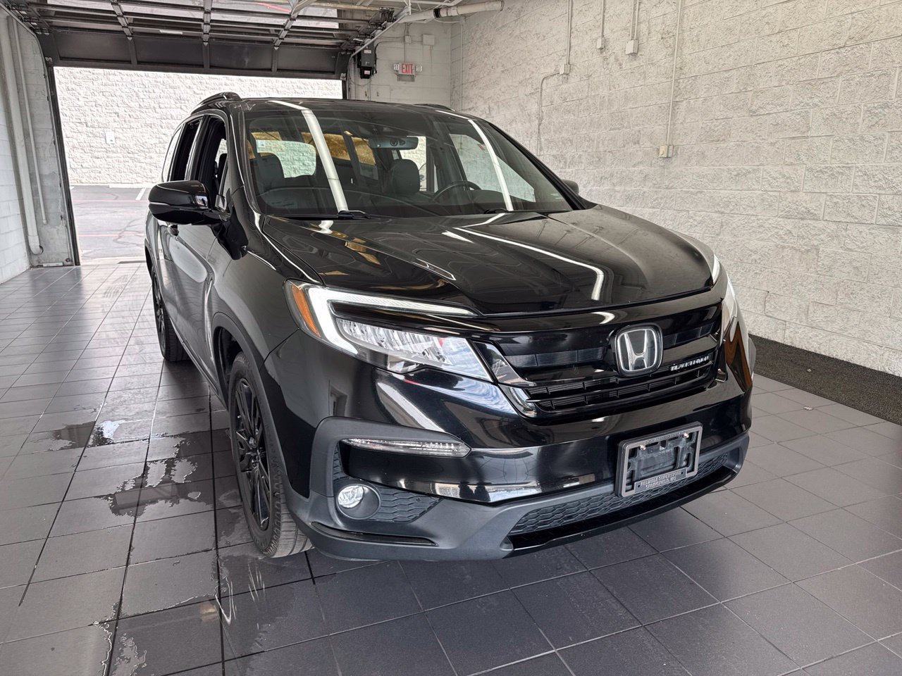 Used 2021 Honda Pilot Black Edition image 2