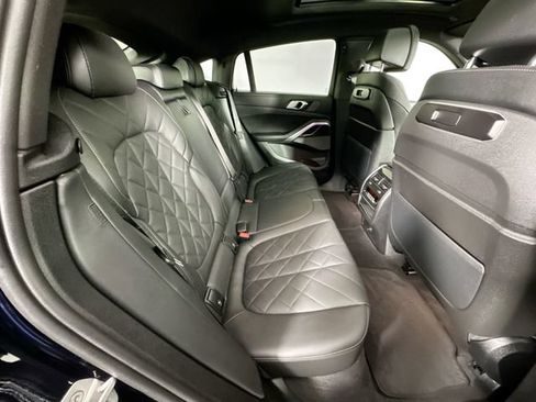 Used 2025 BMW X6 xDrive40i AWD/4WD image 28
