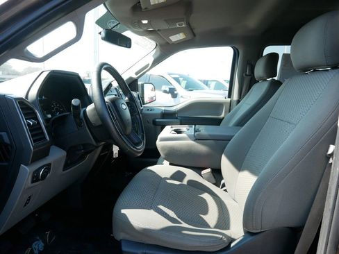 Used 2017 Ford F150 XLT w/ Equipment Group 302A Luxury image 7