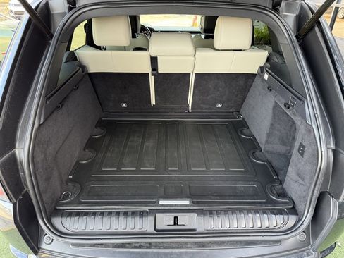 Used 2019 Land Rover Range Rover Sport HSE image 30