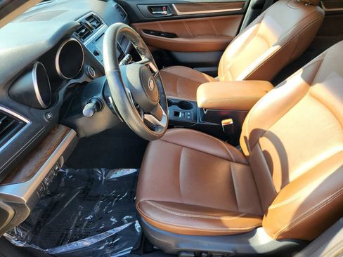 Used 2018 Subaru Outback 2.5i Touring w/ Protection Package #1 AWD/4WD image 9