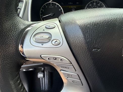 Used 2018 Nissan Murano SV AWD/4WD image 18
