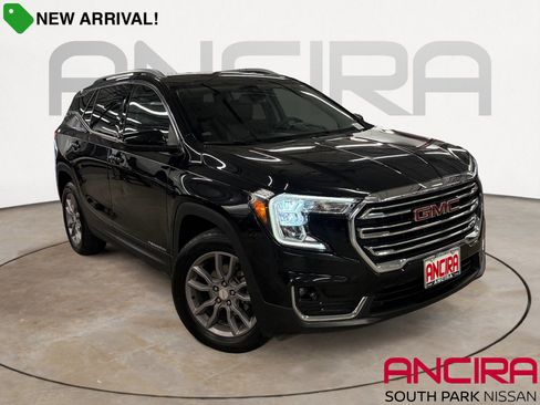 Used 2024 GMC Terrain SLT AWD/4WD image 1