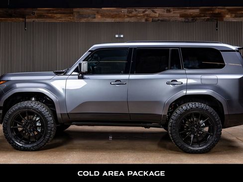 Used 2025 Lexus GX 550 image 6