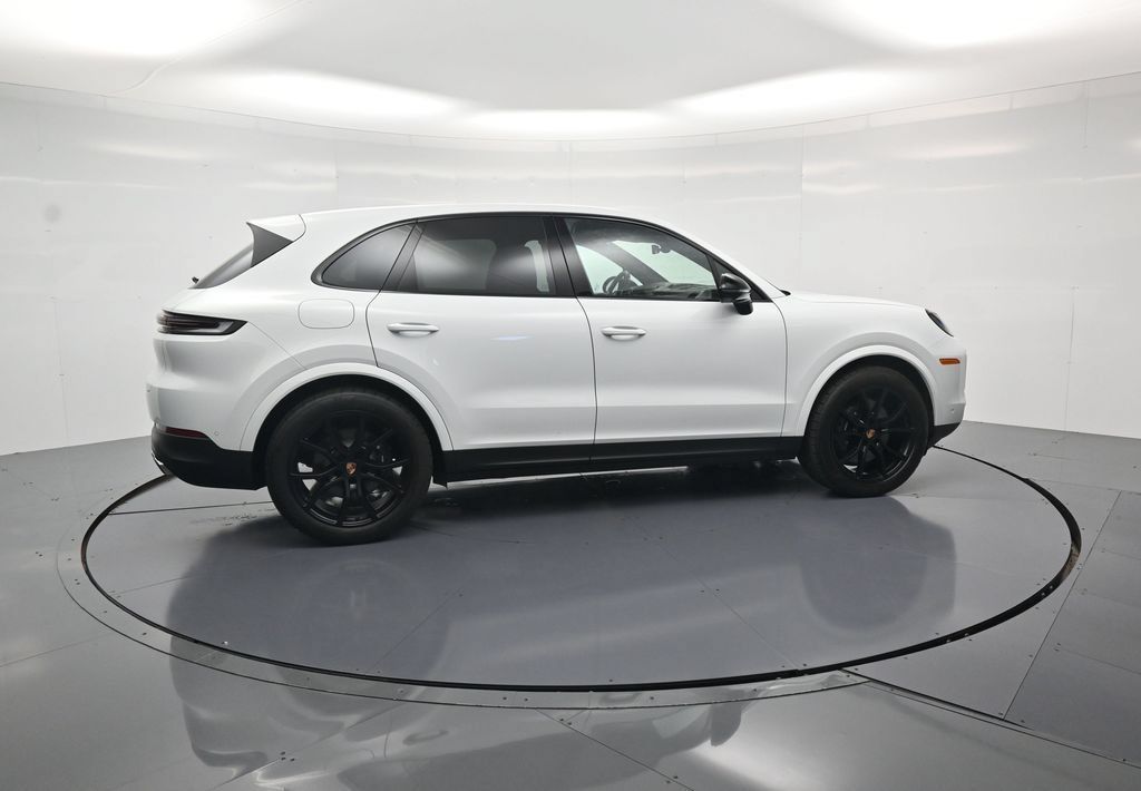 Certified 2026 Porsche Cayenne AWD/4WD image 45