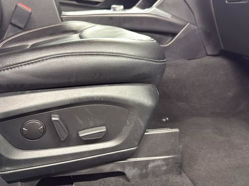 Certified 2022 Ford Explorer Limited image 25