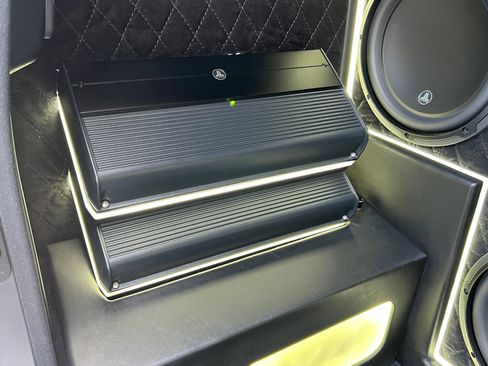 Used 2018 Mercedes-Benz G 550 Squared image 34