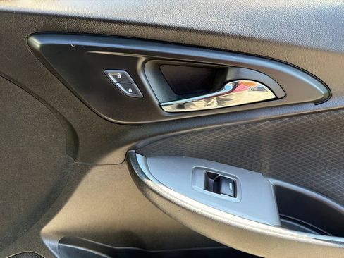 Used 2025 Chevrolet Malibu LS FWD image 14