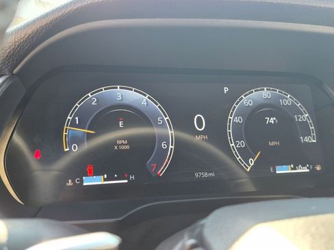 Used 2025 Jeep Grand Cherokee L Limited w/ Luxury Tech Group II image 19