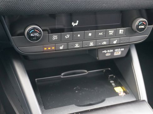 New 2026 Subaru Outback Limited AWD/4WD image 13