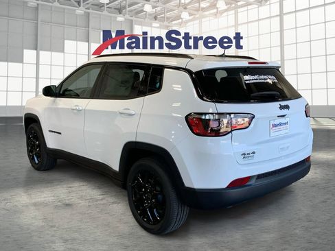 New 2026 Jeep Compass Latitude AWD/4WD image 3