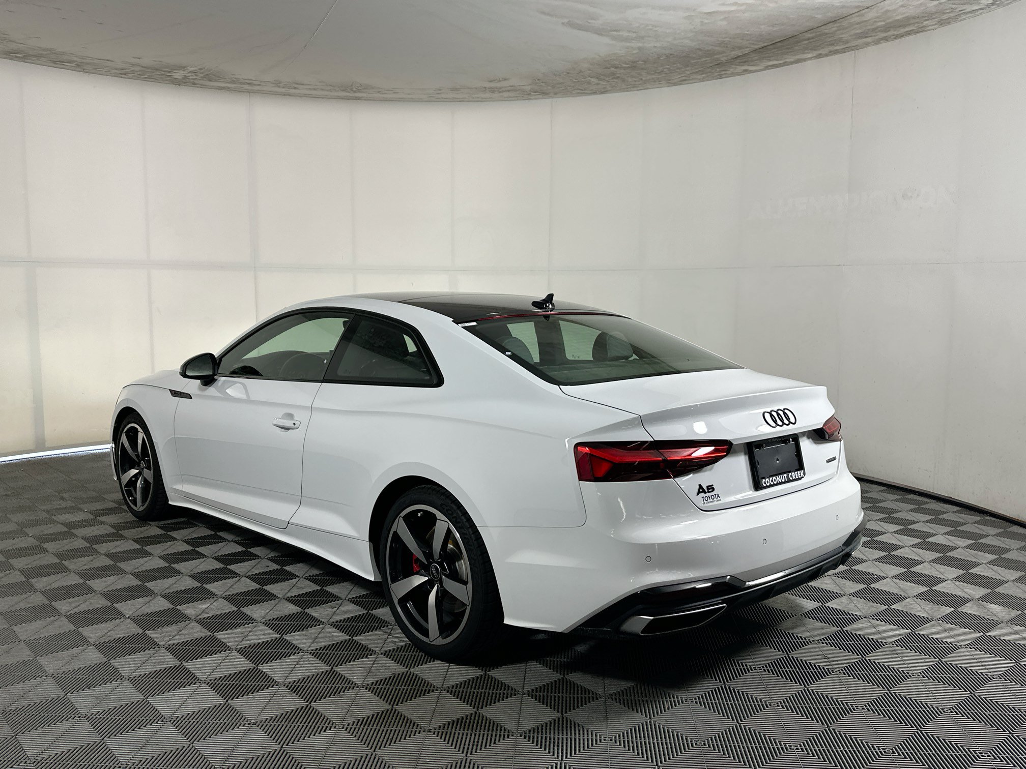 Used 2022 Audi A5 2.0T Premium Plus w/ Premium Plus AWD/4WD image 5