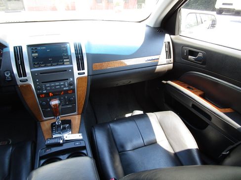 Used 2011 Cadillac STS image 9