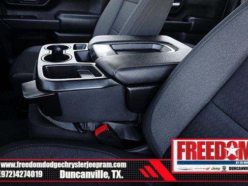 Used 2022 Chevrolet Silverado 2500 Custom w/ Custom Convenience Package image 33