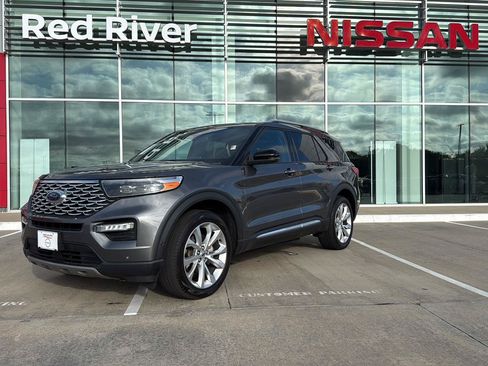 Used 2022 Ford Explorer Platinum w/ Equipment Group 601A AWD/4WD image 1