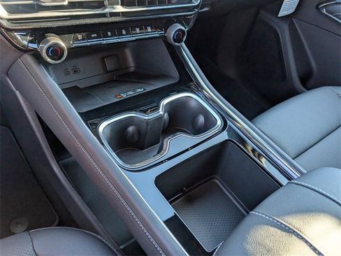 New 2026 Chevrolet Traverse LT w/ Sun and Wheel Package image 11