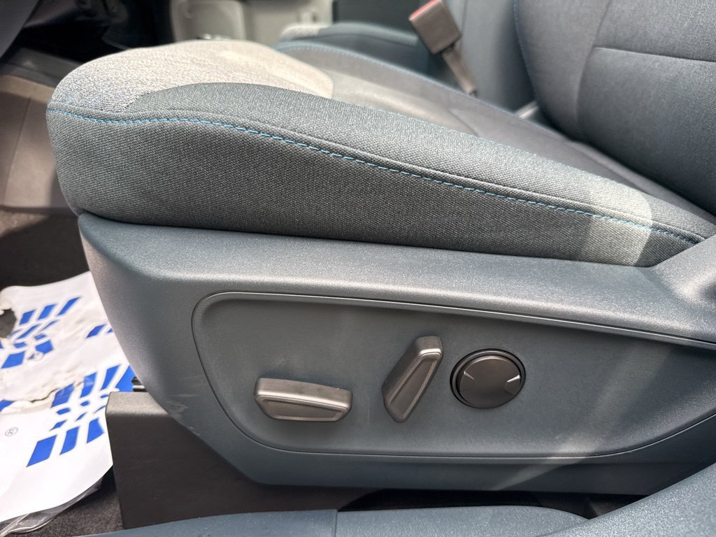 New 2025 Ford Maverick XLT w/ XLT Luxury Package FWD image 14