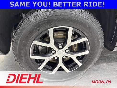 Certified 2023 Jeep Grand Cherokee L Limited image 9