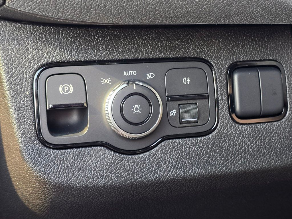 New 2026 Mercedes-Benz Sprinter 2500 image 30