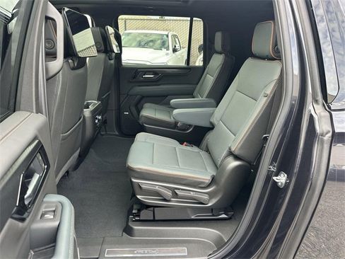 New 2026 GMC Yukon XL AT4 w/ AT4 Premium Plus Package image 26