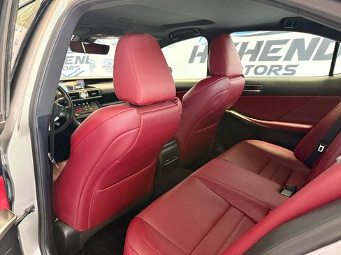 Used 2019 Lexus IS 350 F Sport image 17