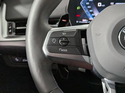 Used 2025 BMW X2 M35i w/ M Sport Professional Package image 32