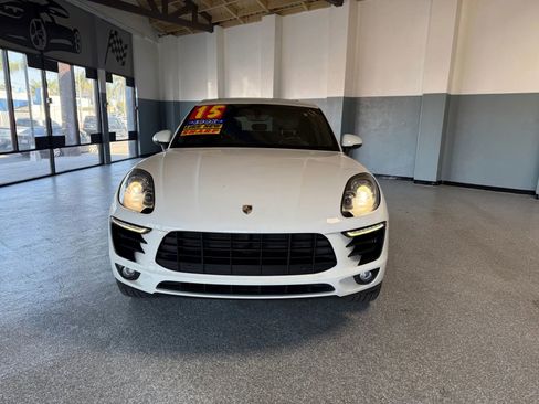 Used 2015 Porsche Macan S image 2